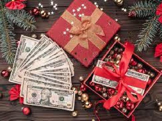 PoulaTo: Χριστουγεννιάτικη Οικονομική προσφορά σε 1 ώρα!!!